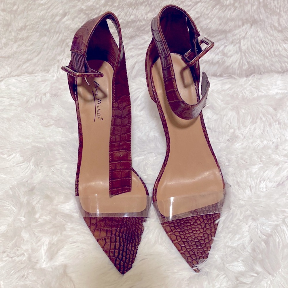 Anne Michelle open to sandals. Size 10. Brown animal print. Large buckle clasp